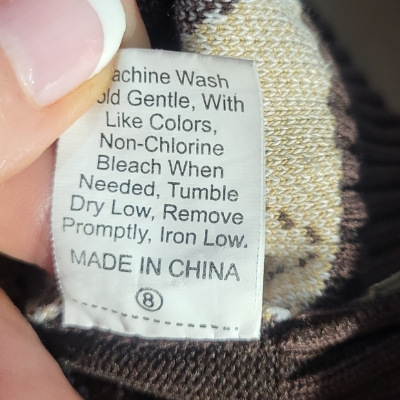 Rumwe Juniors Cropped Brown and Gold Argyle Sweater Vest Size S - Picture 5 of 5